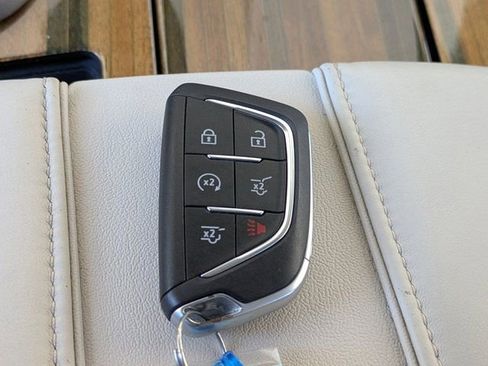 Used 2021 Cadillac Escalade Premium Luxury Platinum image 37