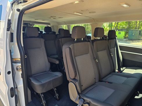 Used 2024 Ford Transit 350 XLT image 5