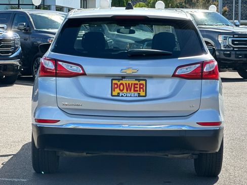 Used 2018 Chevrolet Equinox LT FWD image 5