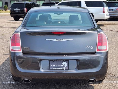 Used 2013 Chrysler 300 S AWD/4WD image 9