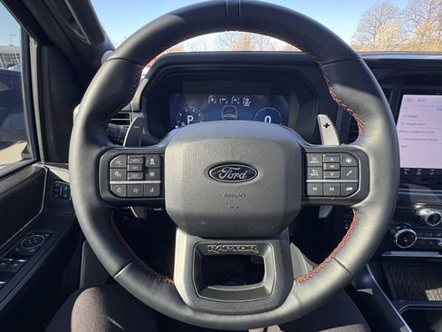 Used 2025 Ford F150 Raptor AWD/4WD image 18