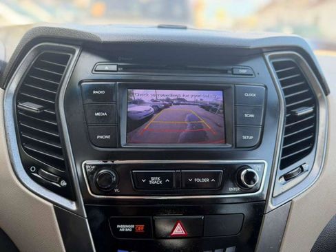 Used 2018 Hyundai Santa Fe Sport FWD image 15