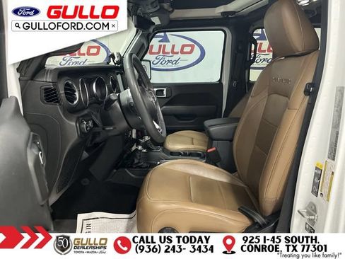 Used 2023 Jeep Gladiator Overland w/ Popular Equipment Package AWD/4WD image 29