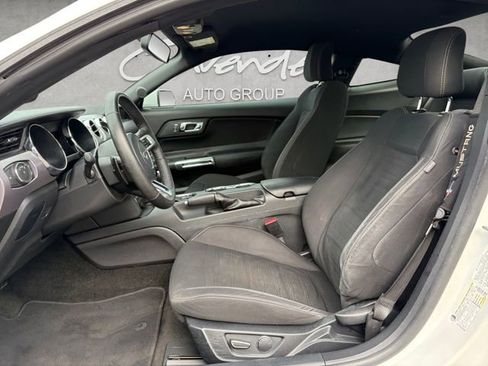 Used 2017 Ford Mustang Coupe image 19