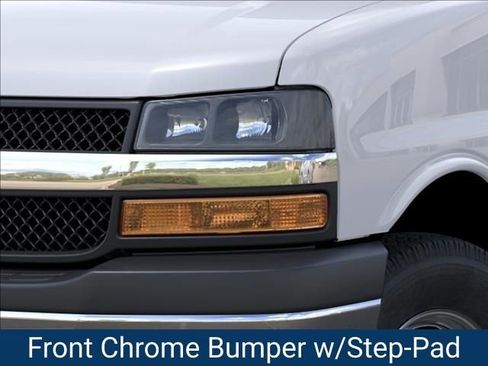 New 2025 Chevrolet Express 4500 w/ Power Convenience Package RWD image 11