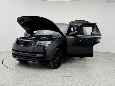 Certified 2024 Land Rover Range Rover Autobiography image 9