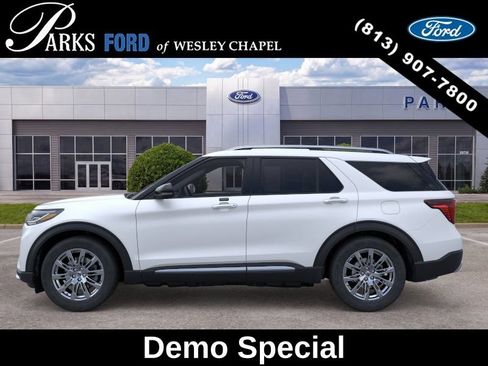 New 2026 Ford Explorer Platinum RWD image 3
