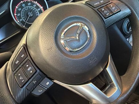 Used 2016 MAZDA MAZDA3 i Sport w/ Preferred Equipment Package FWD image 10
