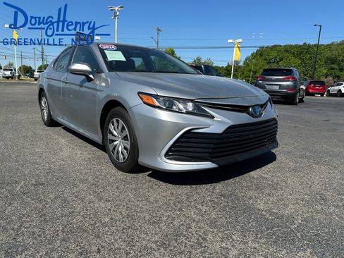 Used 2024 Toyota Camry LE FWD image 14