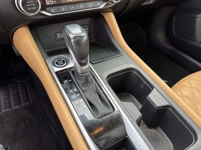 Used 2022 Nissan Sentra SV w/ SV Premium Package FWD image 40