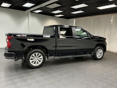 Used 2024 Chevrolet Silverado 1500 Custom image 9