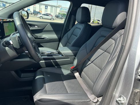 Used 2025 Chevrolet Equinox LT w/ Convenience Package II AWD/4WD image 13