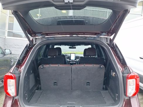 Used 2022 Ford Explorer Platinum w/ Equipment Group 601A image 6