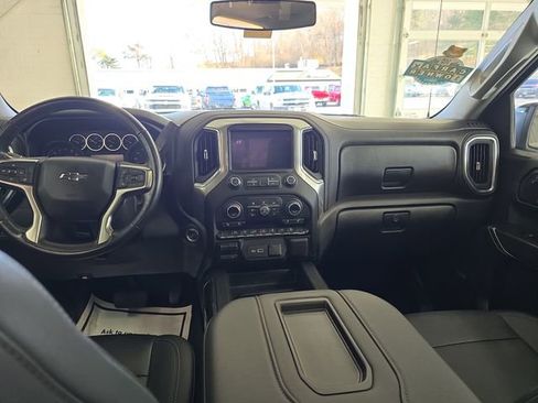 Certified 2021 Chevrolet Silverado 1500 LT Trail Boss w/ Convenience Package II image 11