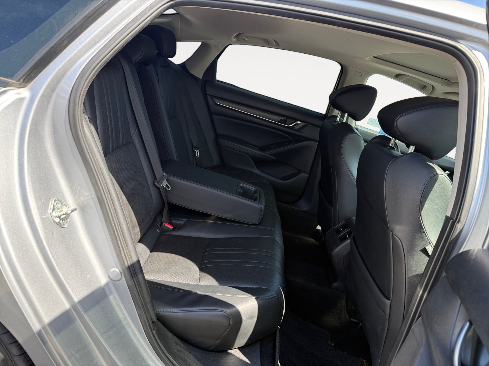 Certified 2018 Honda Accord Touring image 18