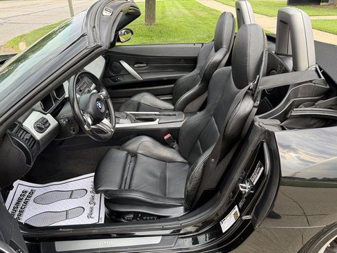 Used 2006 BMW Z4 3.0si RWD image 9
