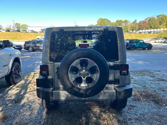 Used 2016 Jeep Wrangler Unlimited Sahara w/ Connectivity Group AWD/4WD image 4