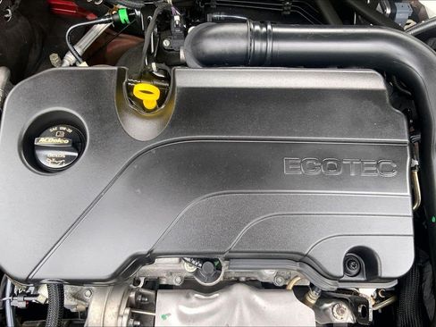 Used 2025 Chevrolet Malibu LT FWD image 31