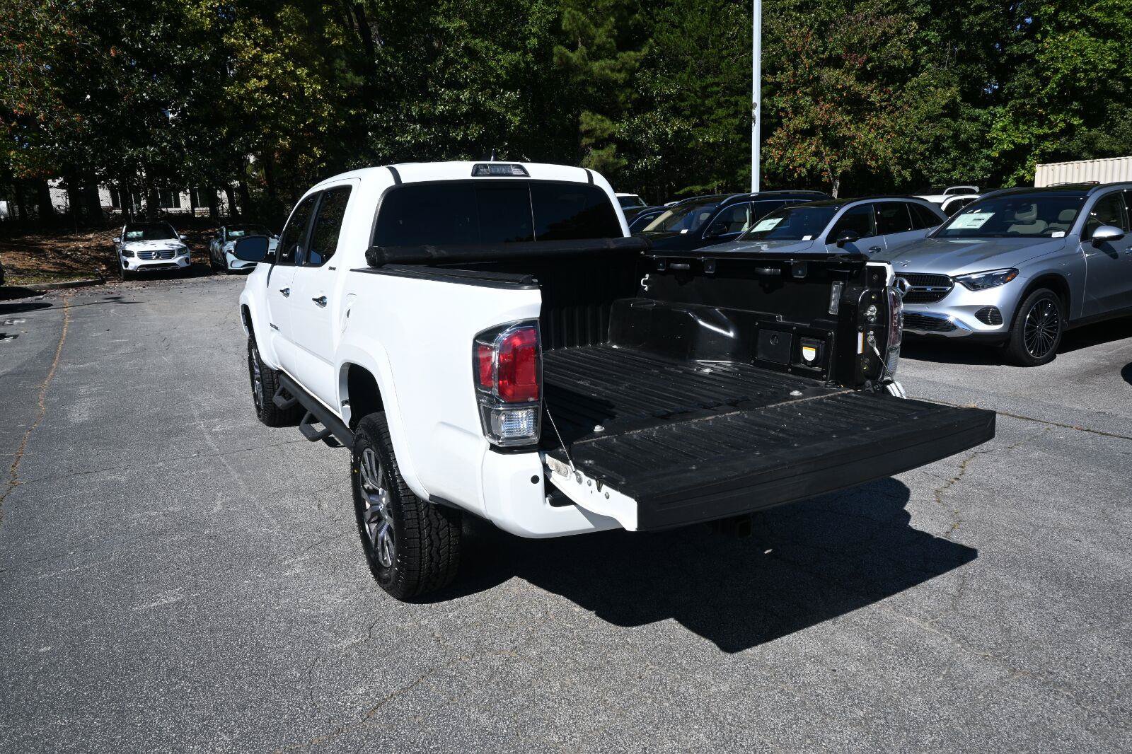 Used 2020 Toyota Tacoma Limited RWD image 28