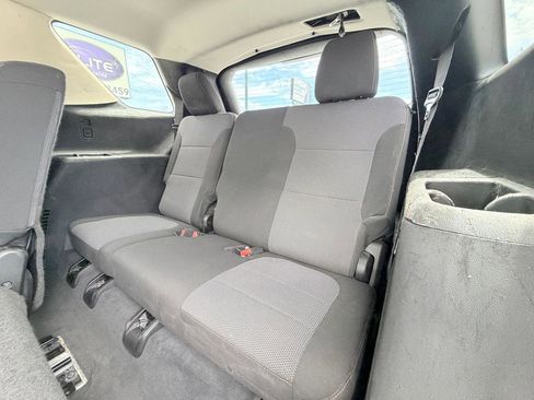 Used 2020 Chevrolet Traverse LS FWD image 8