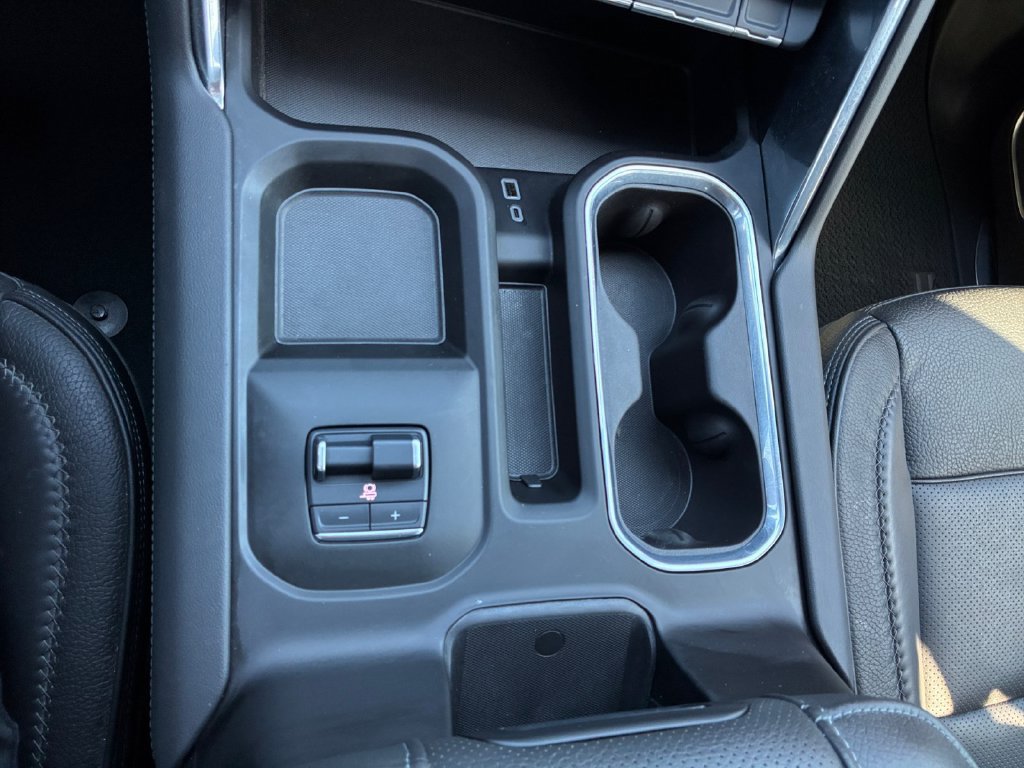 Used 2024 GMC Sierra 2500 Denali w/ Denali Reserve Package AWD/4WD image 5