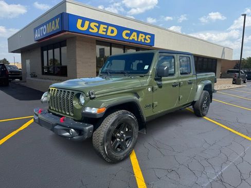 Used 2021 Jeep Gladiator Sport image 1