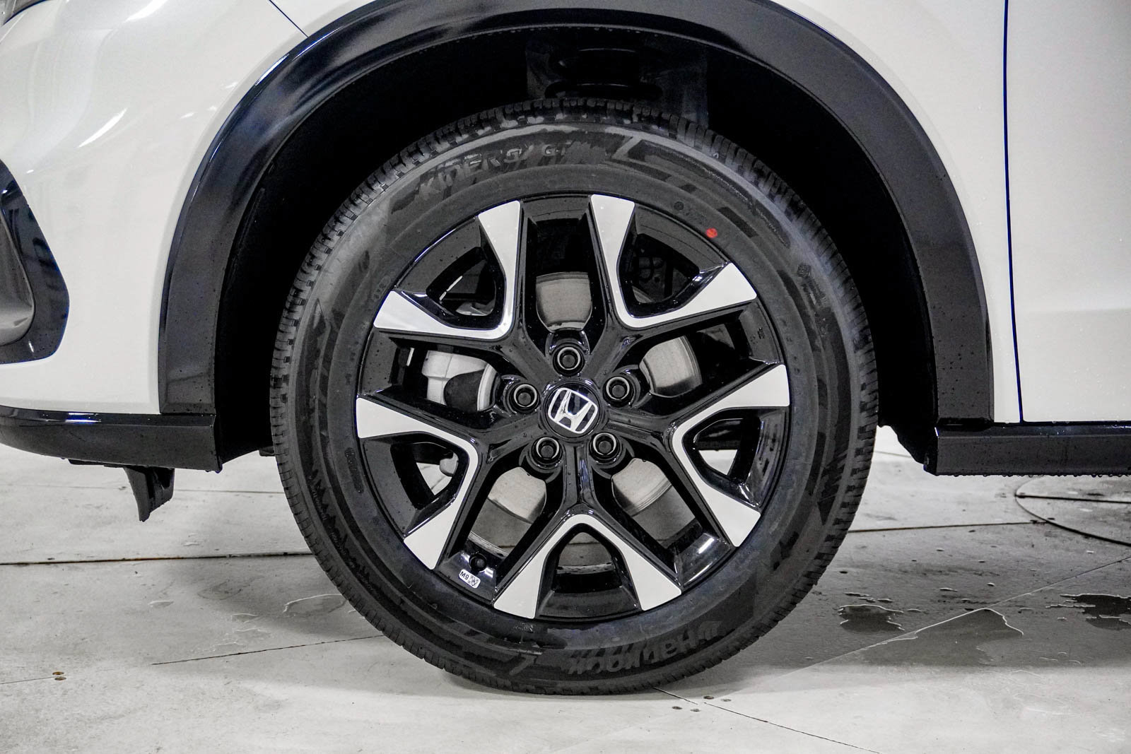 New 2027 Honda HR-V EX-L image 14