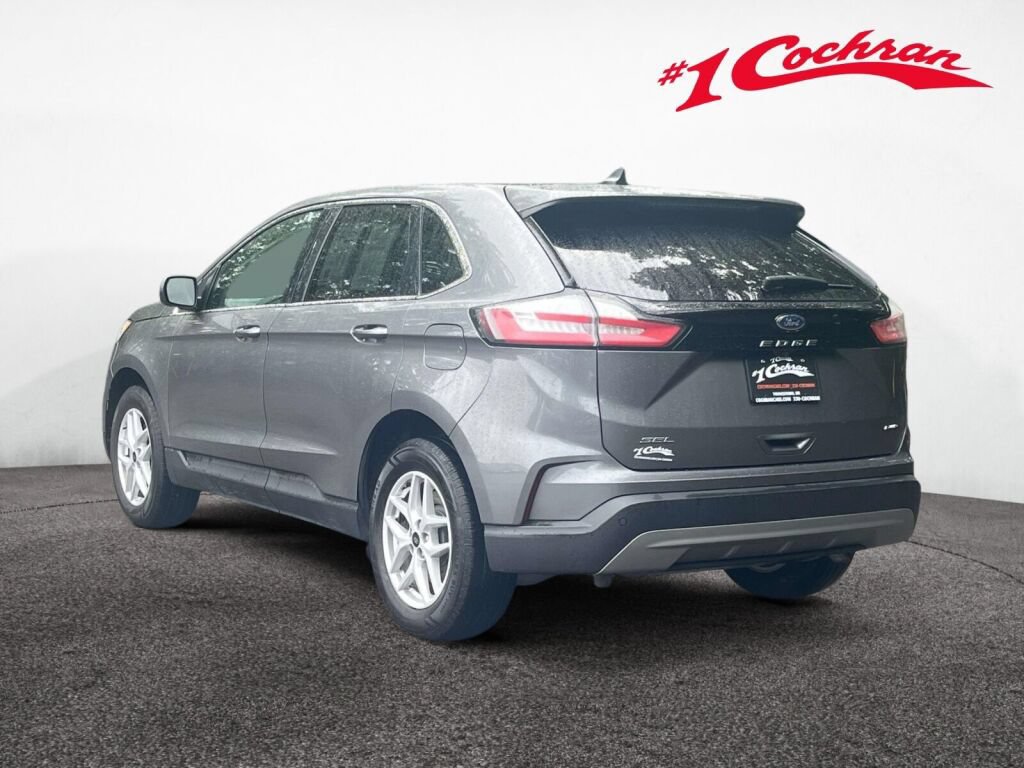Used 2024 Ford Edge SEL AWD/4WD image 9