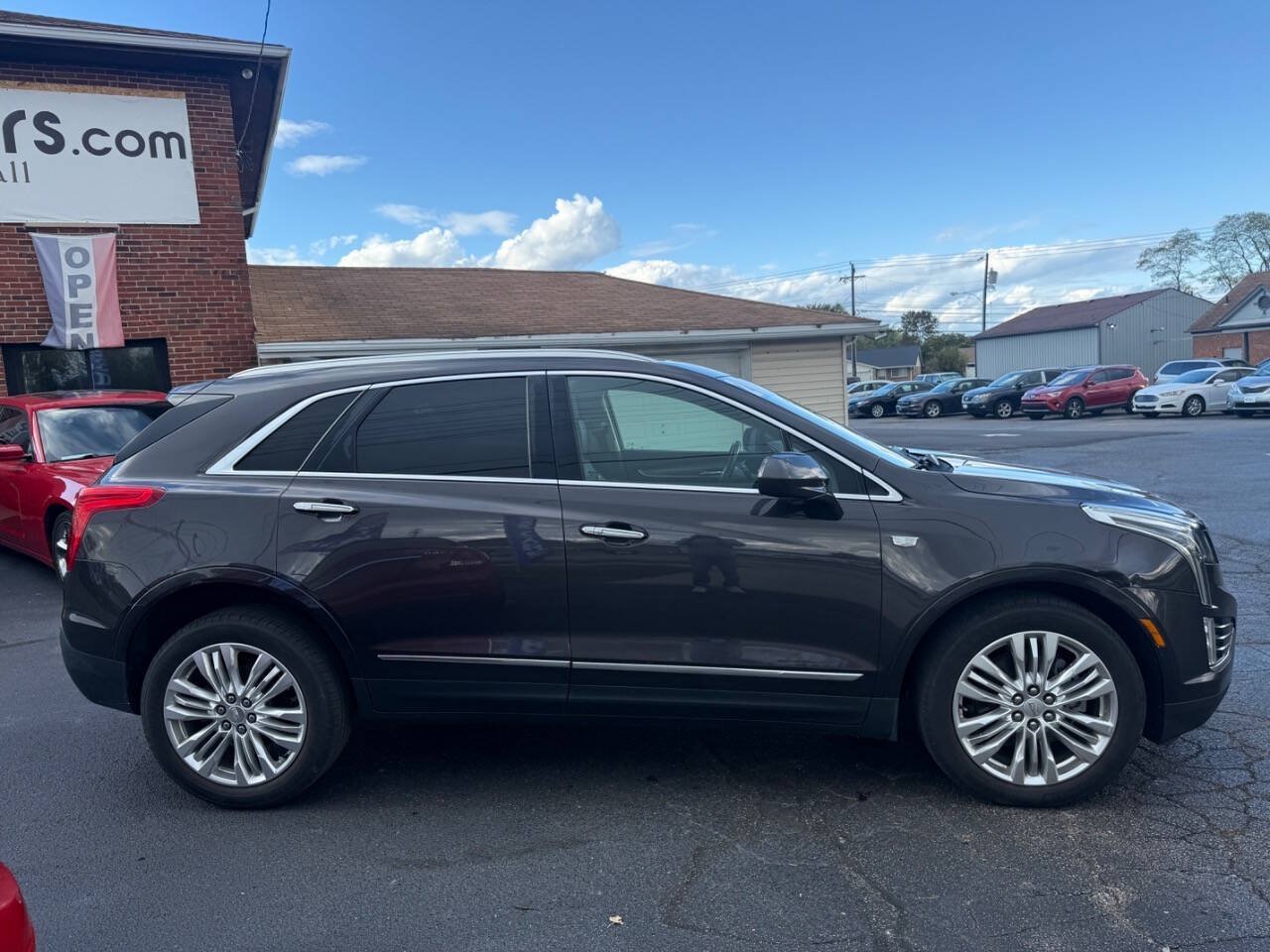 Used 2017 Cadillac XT5 Premium Luxury FWD image 11