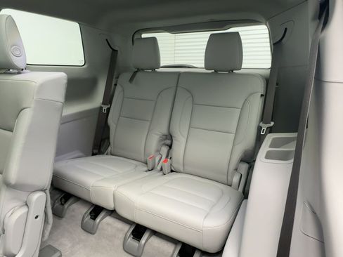 Used 2019 GMC Acadia SLT image 32