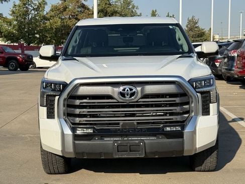Used 2024 Toyota Tundra Limited AWD/4WD image 8