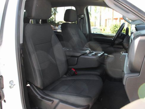 Used 2025 Chevrolet Silverado 2500 LT w/ Convenience Package image 37