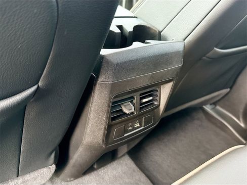 Used 2023 GMC Canyon Denali image 28