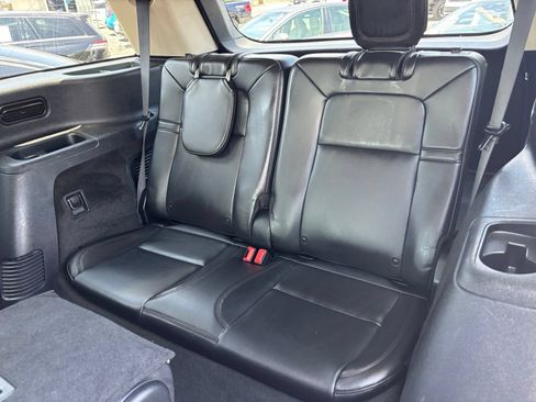 Used 2023 Lincoln Aviator AWD w/ Elements Package image 16