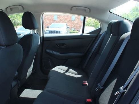 Used 2024 Nissan Sentra S FWD image 29