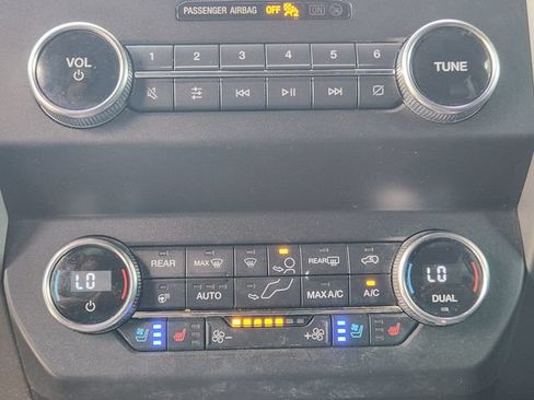 Used 2020 Ford Expedition XLT w/ Equipment Group 202A RWD image 21