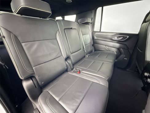 Used 2024 GMC Yukon XL SLT image 40