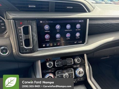 Used 2021 GMC Yukon XL Denali w/ Advanced Technology Package image 11