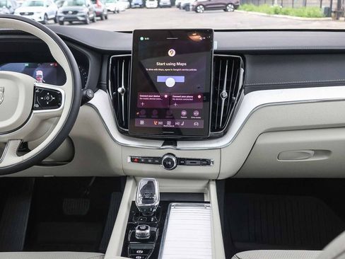 New 2026 Volvo XC60 B5 Ultra w/ Protection Package Premier image 23