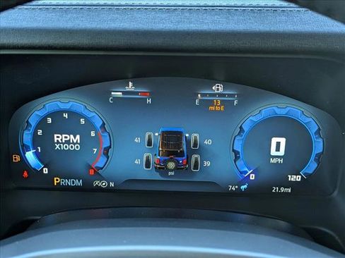 New 2025 Ford Bronco Badlands image 11