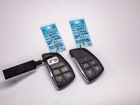 Used 2024 Chevrolet Silverado 1500 High Country w/ High Country Premium Package AWD/4WD image 26