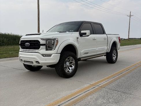 Used 2022 Ford F150 Lariat w/ Equipment Group 502A High AWD/4WD image 3