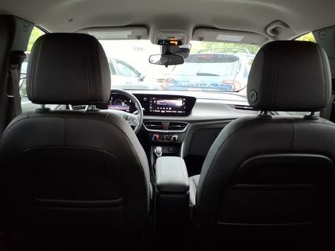 Used 2025 Buick Encore GX Preferred w/ Comfort Package FWD image 10