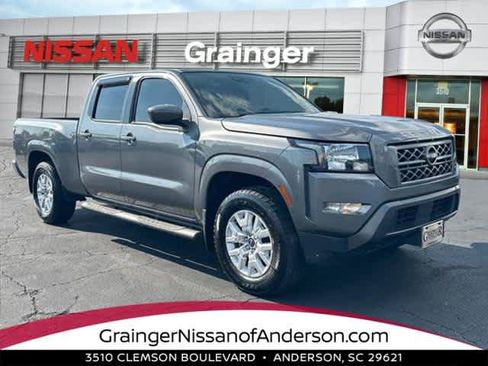 Used 2022 Nissan Frontier SV w/ Technology Package AWD/4WD image 1