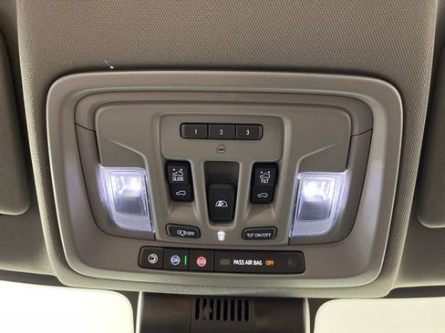 Used 2026 Chevrolet Silverado 2500 LTZ w/ LTZ Premium Package AWD/4WD image 33