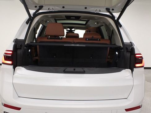 Used 2027 BMW X7 xDrive40i AWD/4WD image 56