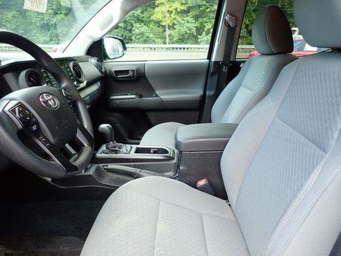 Certified 2023 Toyota Tacoma SR AWD/4WD image 10
