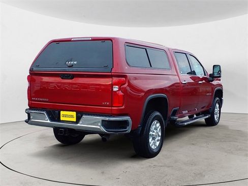 Used 2024 Chevrolet Silverado 2500 LTZ w/ LTZ Convenience Package image 5