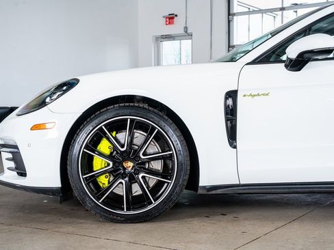 Used 2020 Porsche Panamera 4 image 9