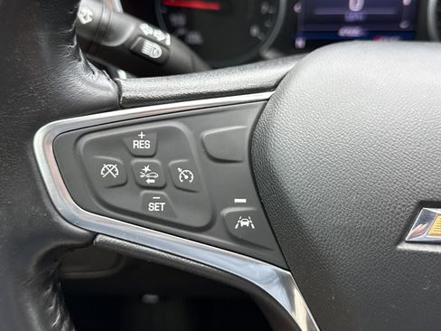 Used 2022 Chevrolet Equinox LT FWD image 18
